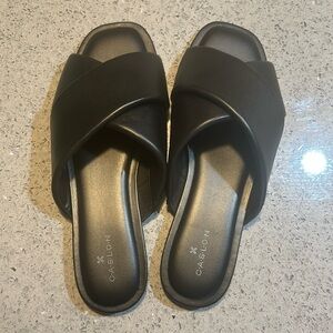 BRAND NEW!!! CASLON CALLA SLIDE SANDAL